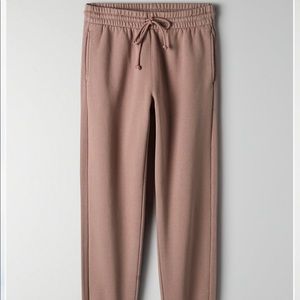 NWT Aritzia CozyAF boyfriend sweatpant size xs